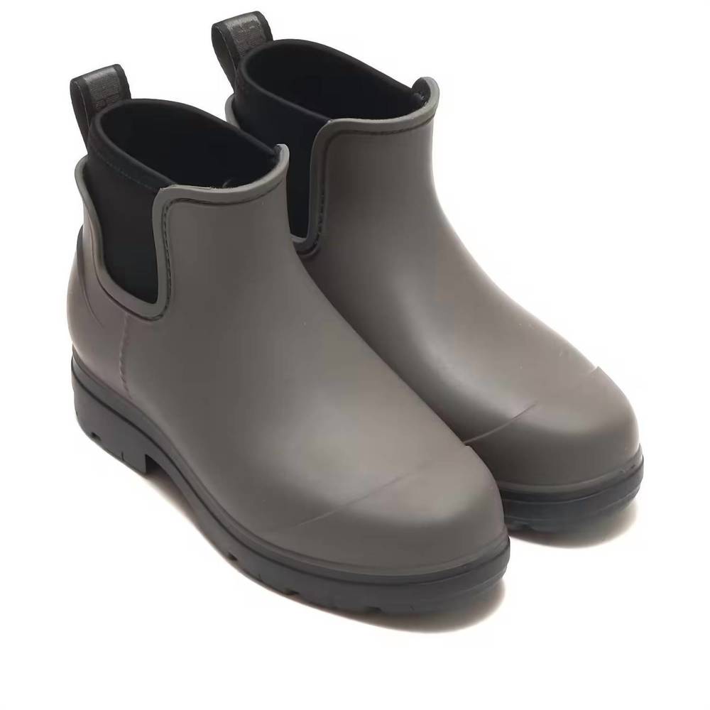 NEW UGG women's droplet boots in gray
